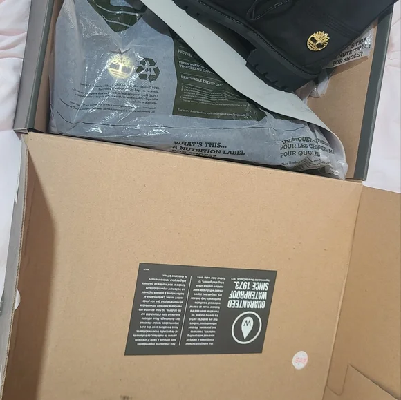 Timberland Shoes - Picture 4 of 4